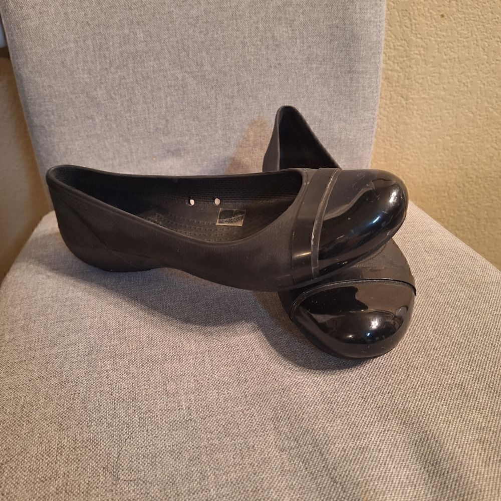 Crocs cap toe flat black 8